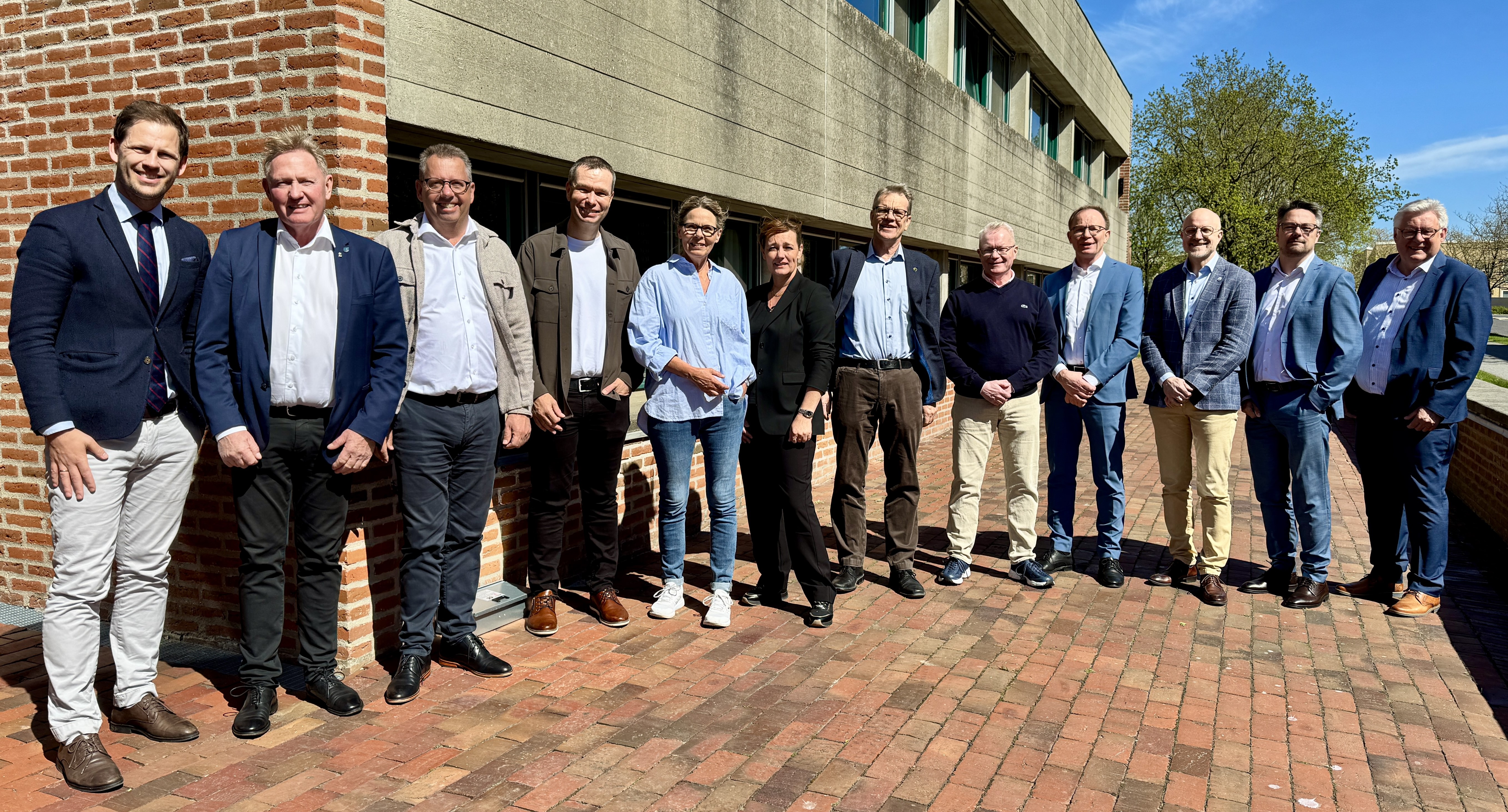 Politisk Dialogforum foran Regionshuset