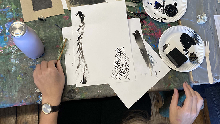 Trykkeworkshop ved Trine Kjærhauge og Mie Pilborg Johansen. Foto: Trine Kjærhauge.