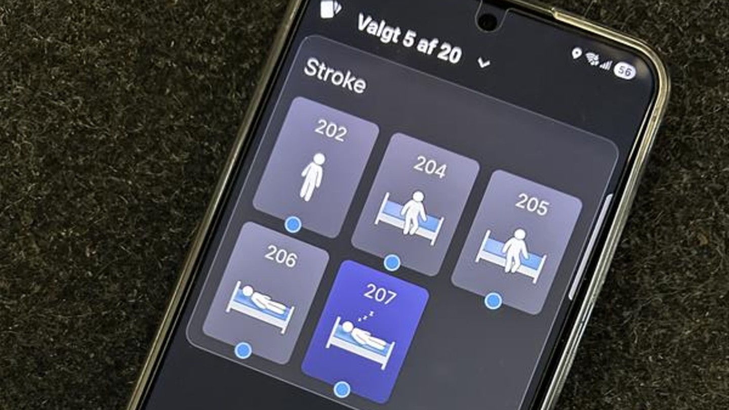 Telefon, der viser, hvordan personalet får besked om bevægelse på en stue. 